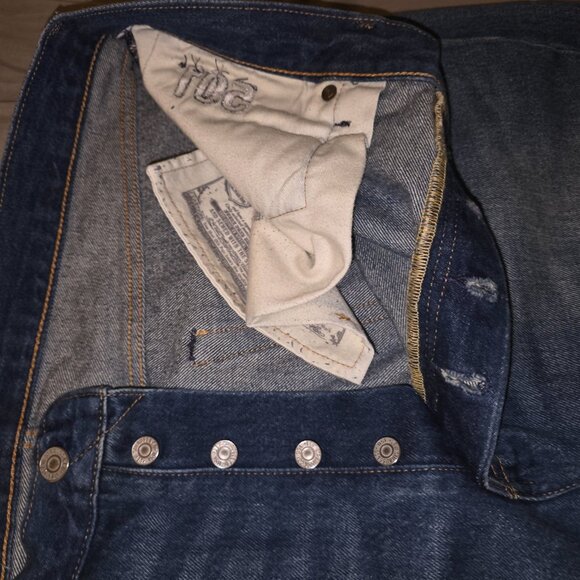 Brand New Men's Levi's 150th Anniversary 501 Jeans(W36L32) - Picture 9 of 9